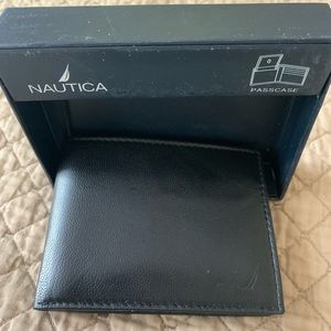 Nautica black leather billfold wallet 💵